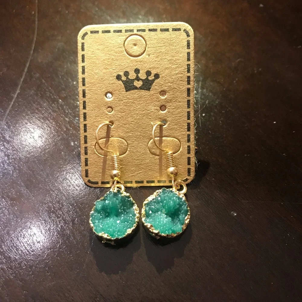 2 Pair of Druzy earrings - Picture 4 of 4